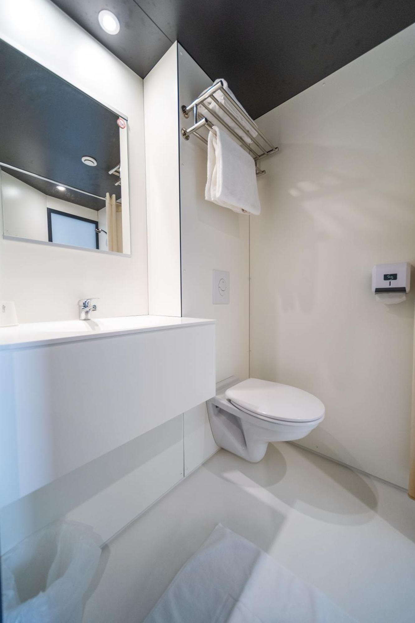 In Hotel Nancy Frouard エクステリア 写真