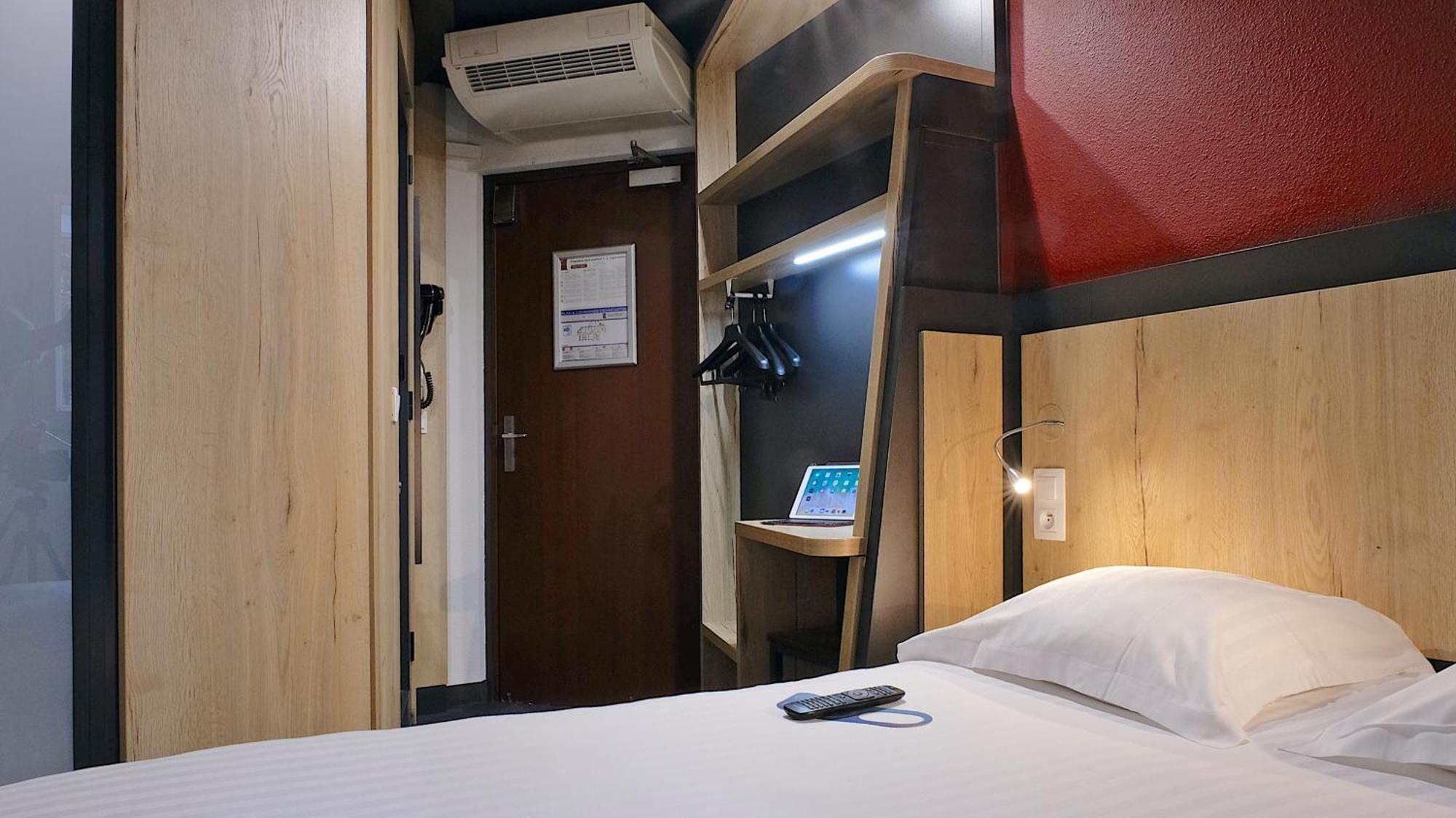 In Hotel Nancy Frouard エクステリア 写真
